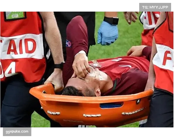 佐夫认为将队长袖标交给伊尔迪兹会加重他的心理负担